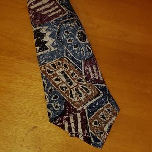 Bella Nova  silk Print Tie Italia…